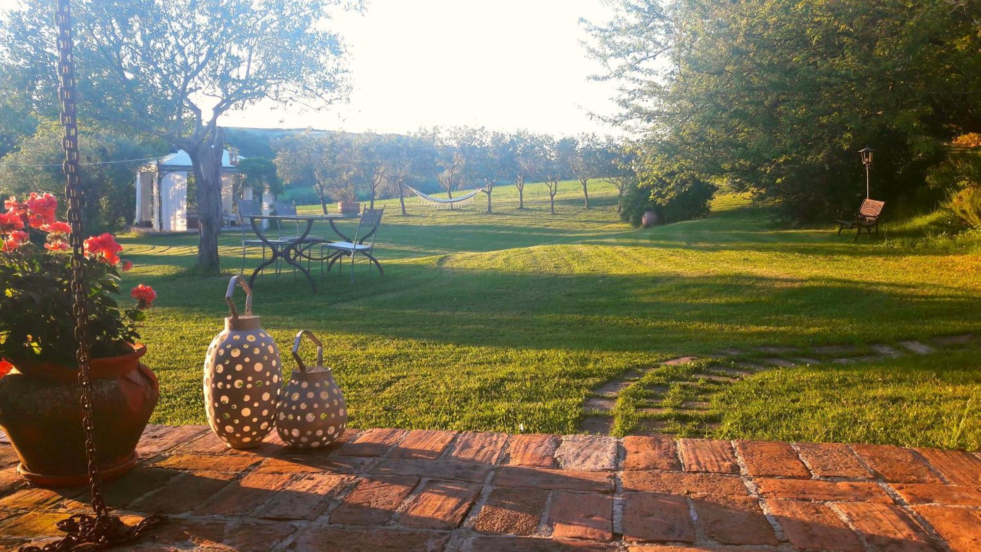 Bed and Breakfast Le Bumbarelle Tavoleto Exterior foto